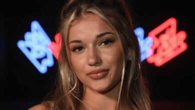 how old is breckie hill